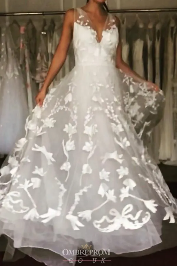 Flattering V Neckline Prom Wedding Gown With Embroidery Appliques