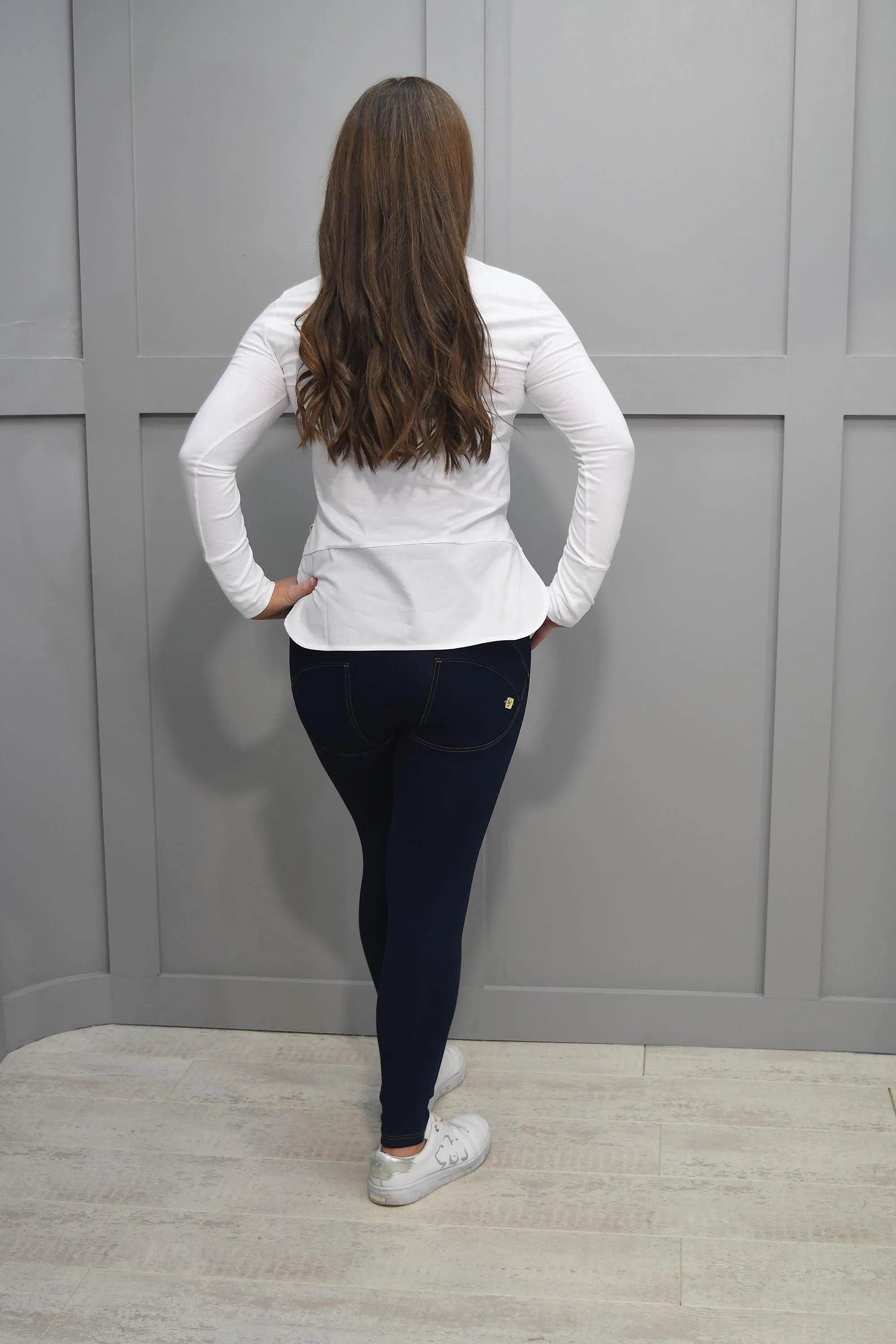 NO2MORO Plain White Long Sleeve Layering Top With Shirt Detail- Sara