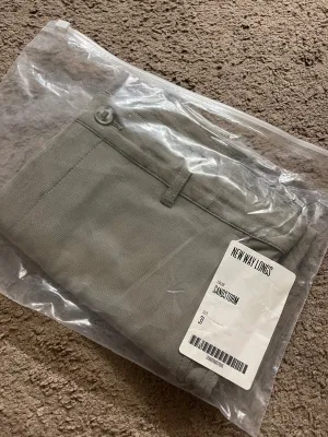 Outlier new way long shorts - 31 x 11” - sandstorm