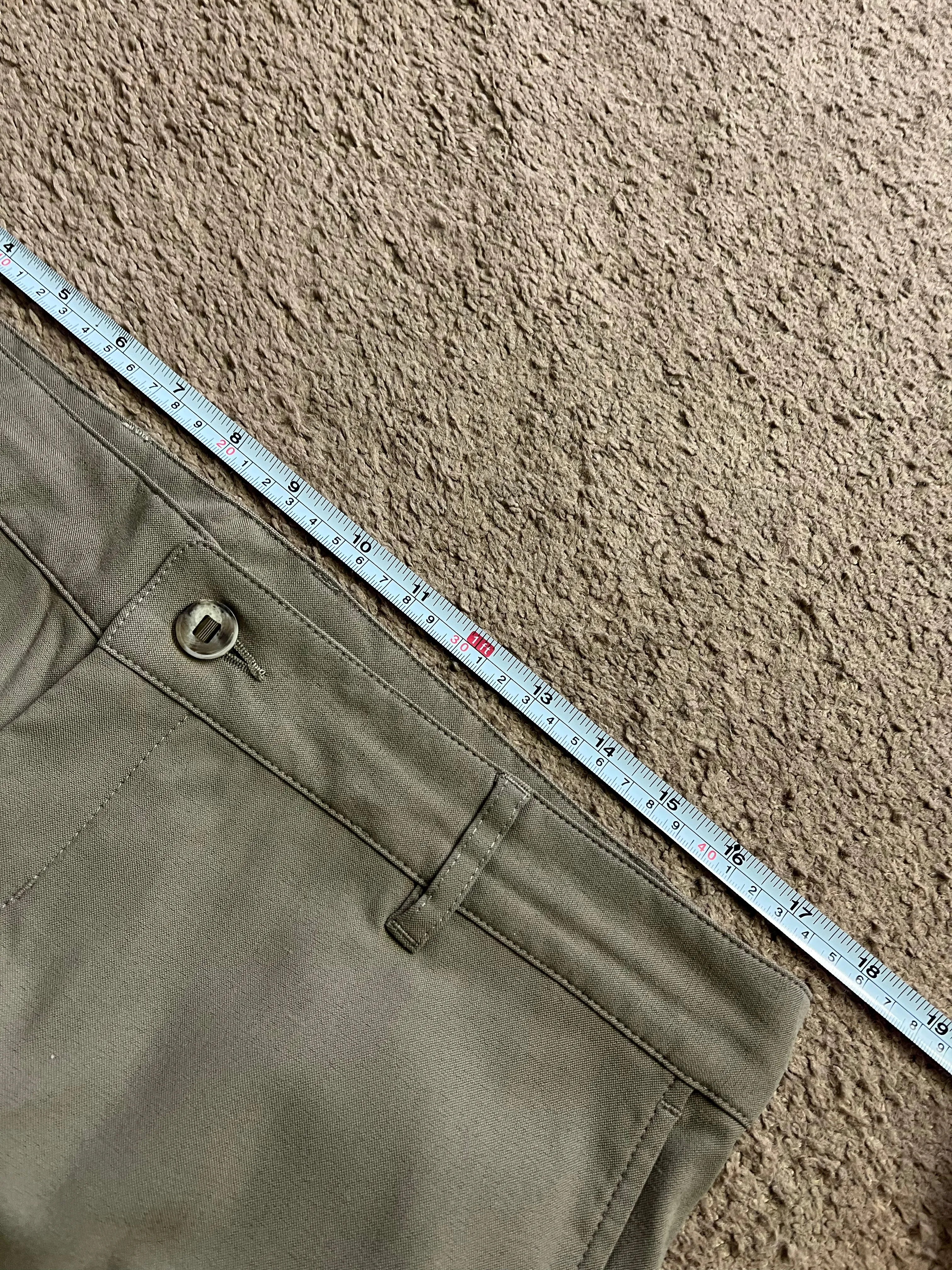 Outlier new way shorts - 34 x 8” - khaki
