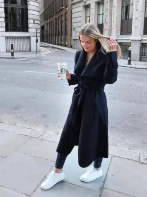STAYING WARM TRENCH COAT